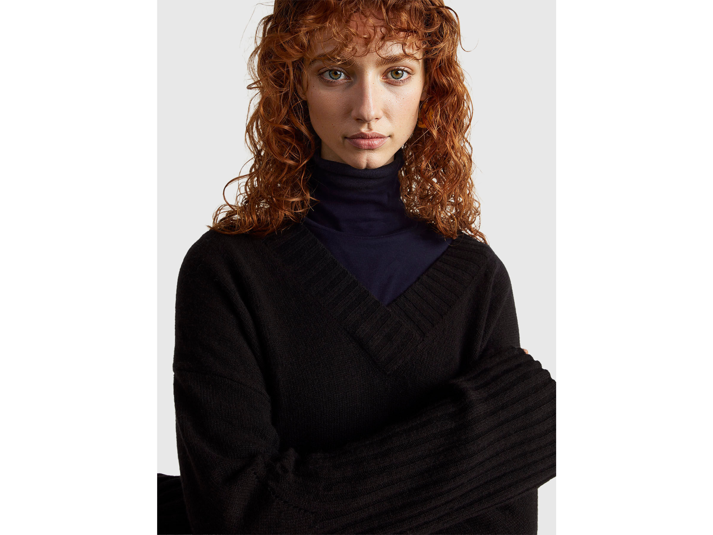 V NECK SWEATER L/S Women image number 4